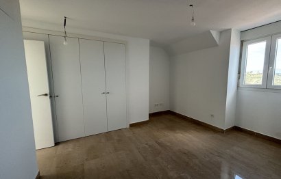 Resale - Apartment - Penthouse - Manilva - La Duquesa