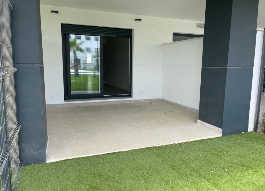 Resale - Ground floor apartment - Estepona - Estepona Centro