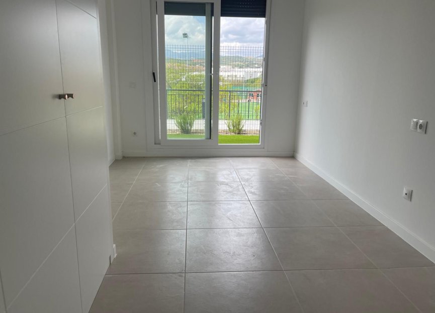 Resale - Ground floor apartment - Estepona - Estepona Centro