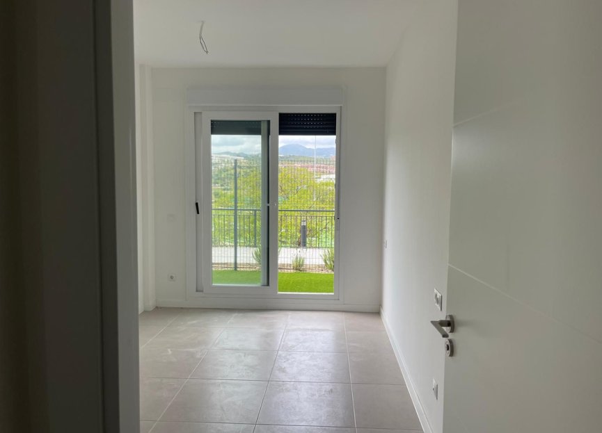 Resale - Ground floor apartment - Estepona - Estepona Centro