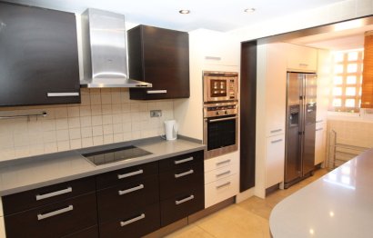 Resale - House - Semi-Detached House - Marbella - The Golden Mile