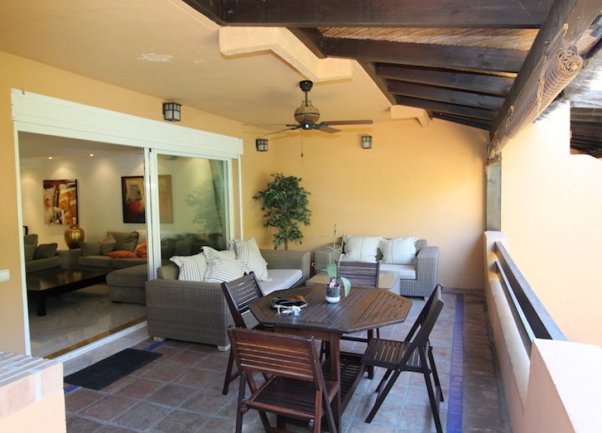 Resale - House - Semi-Detached House - Marbella - The Golden Mile