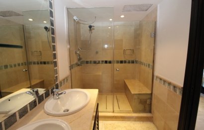 Resale - House - Semi-Detached House - Marbella - The Golden Mile