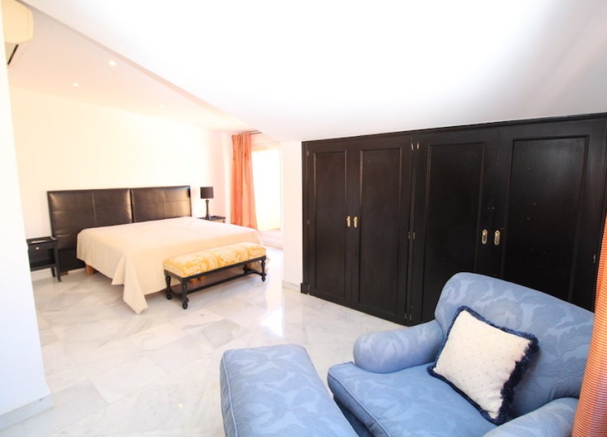 Resale - House - Semi-Detached House - Marbella - The Golden Mile