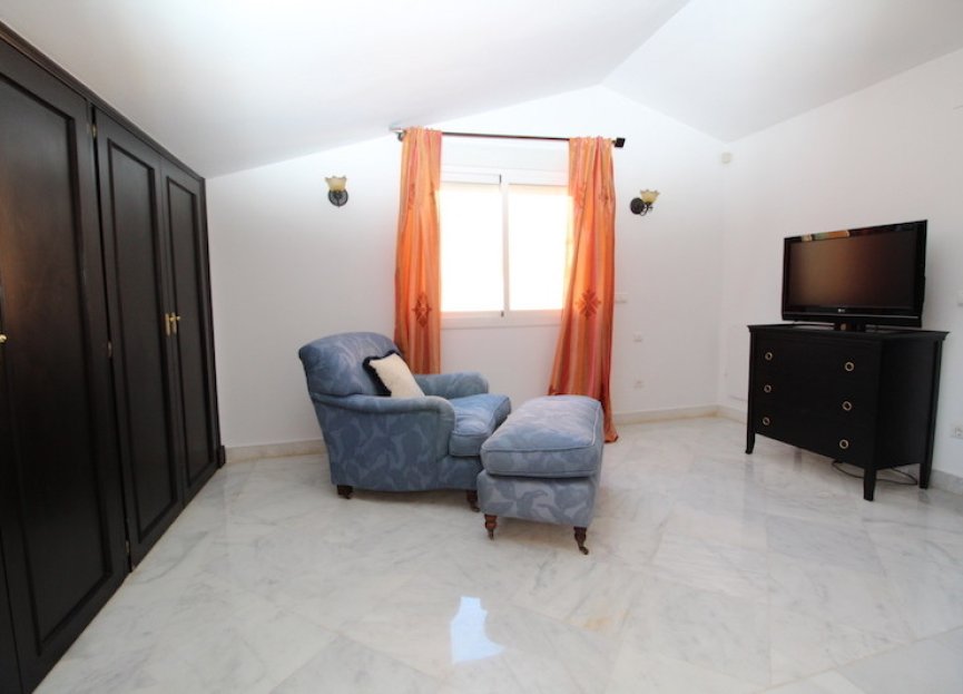 Resale - House - Semi-Detached House - Marbella - The Golden Mile