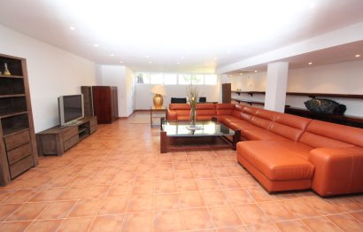 Resale - House - Semi-Detached House - Marbella - The Golden Mile