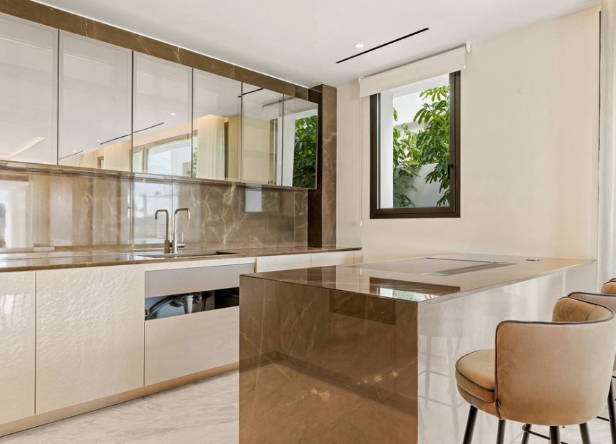 Resale - Ground floor apartment - Marbella - The Golden Mile