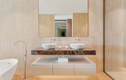 Resale - Ground floor apartment - Marbella - The Golden Mile