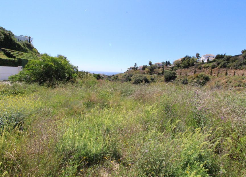 Reventa - Plot - Residential Plot - Marbella - El Rosario