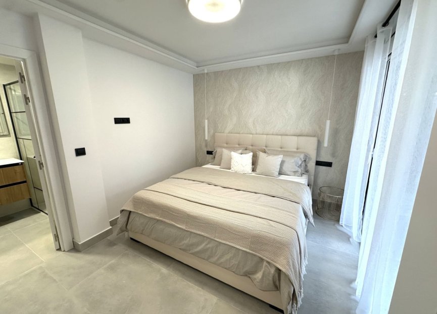 Resale - Apartment - Middle Floor Apartment - Marbella - The Golden Mile