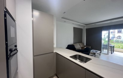 Resale - Ground floor apartment - Marbella - Puerto Banús