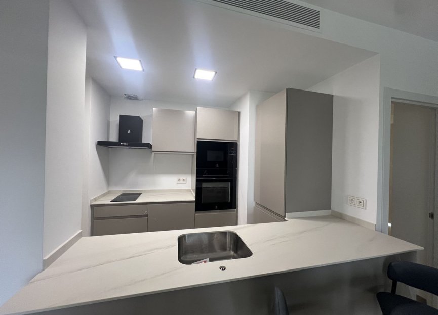 Resale - Ground floor apartment - Marbella - Puerto Banús