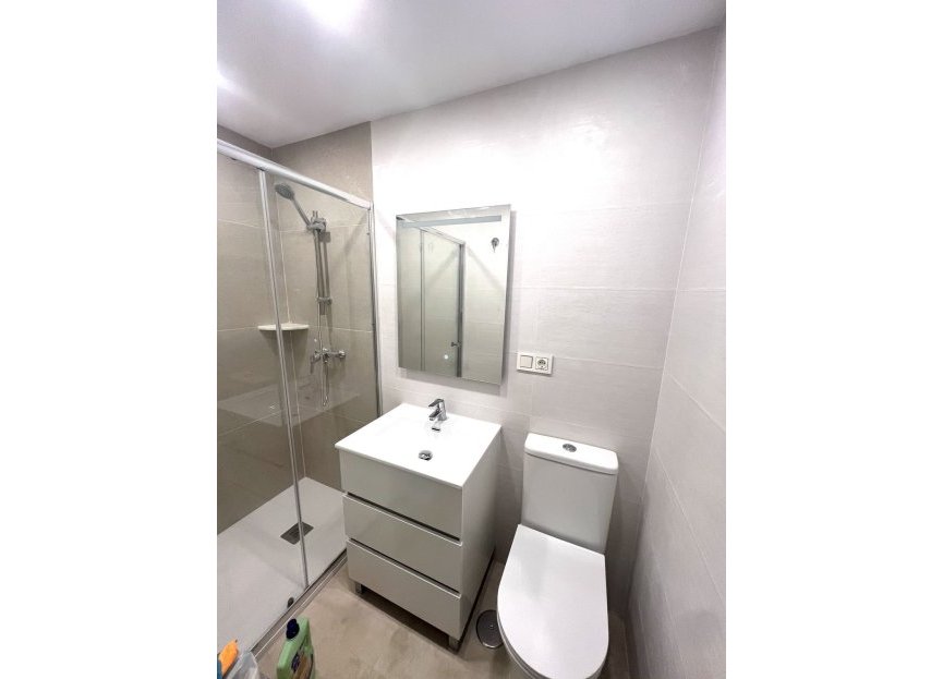 Resale - Ground floor apartment - Marbella - Puerto Banús