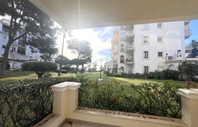 Resale - Ground floor apartment - Marbella - Puerto Banús
