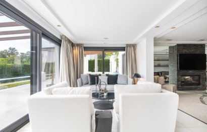 Resale - House - Detached Villa - Marbella - Nueva Andalucia