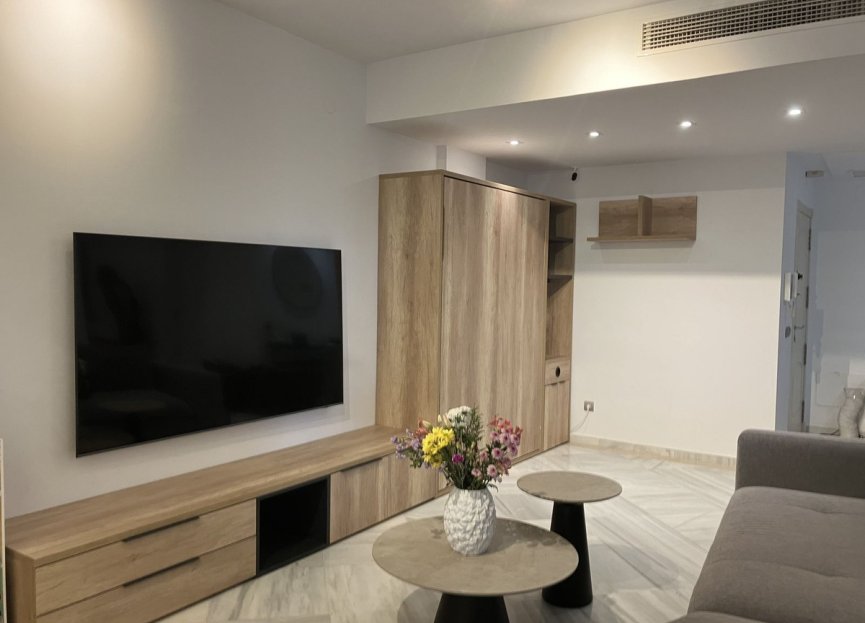 Resale - Ground floor apartment - Marbella - Aloha