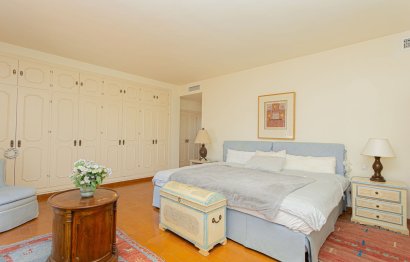 Resale - House - Detached Villa - Marbella - Nueva Andalucia