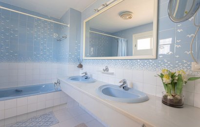 Resale - House - Detached Villa - Marbella - Nueva Andalucia