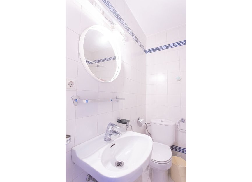 Resale - House - Detached Villa - Marbella - Nueva Andalucia