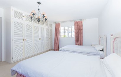 Resale - House - Detached Villa - Marbella - Nueva Andalucia