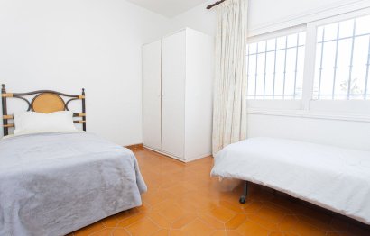 Resale - House - Detached Villa - Marbella - Nueva Andalucia