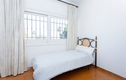 Resale - House - Detached Villa - Marbella - Nueva Andalucia