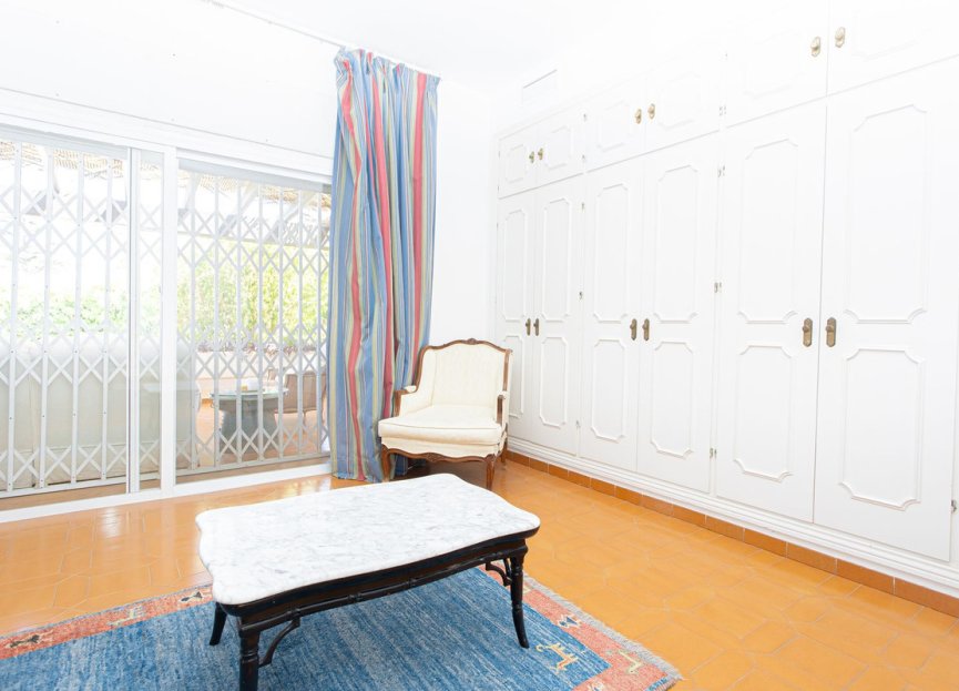 Resale - House - Detached Villa - Marbella - Nueva Andalucia