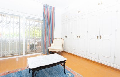 Resale - House - Detached Villa - Marbella - Nueva Andalucia