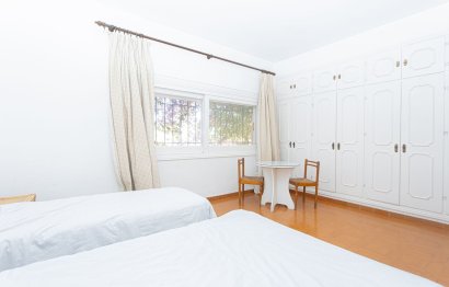 Resale - House - Detached Villa - Marbella - Nueva Andalucia