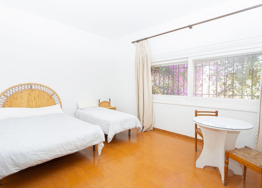 Resale - House - Detached Villa - Marbella - Nueva Andalucia