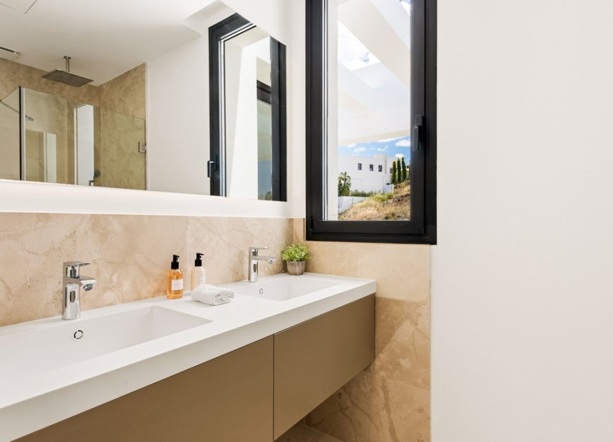 Reventa - House - Detached Villa - Benahavís - Benahavís Centro