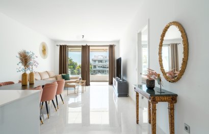 Resale - Apartment - Middle Floor Apartment - Estepona - Estepona Centro