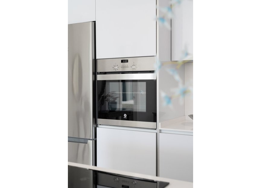 Resale - Apartment - Middle Floor Apartment - Estepona - Estepona Centro