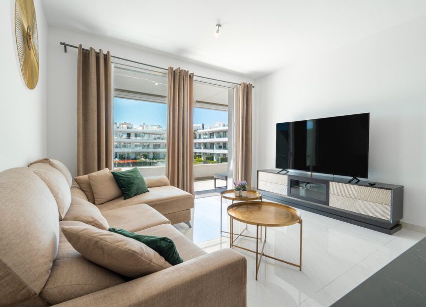 Resale - Apartment - Middle Floor Apartment - Estepona - Estepona Centro