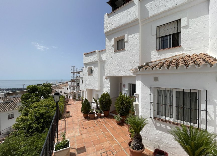 Resale - House - Townhouse - Marbella - Altos de los Monteros