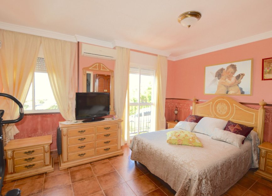 Resale - House - Townhouse - Marbella - Altos de los Monteros