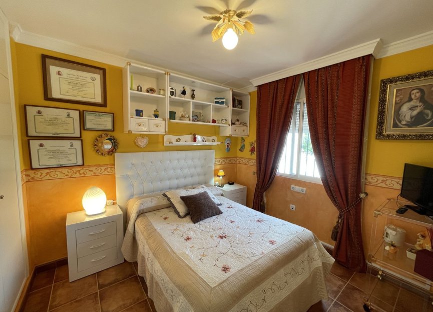 Resale - House - Townhouse - Marbella - Altos de los Monteros