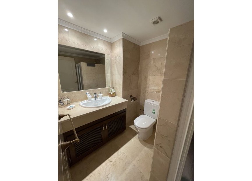 Resale - House - Townhouse - Marbella - Altos de los Monteros