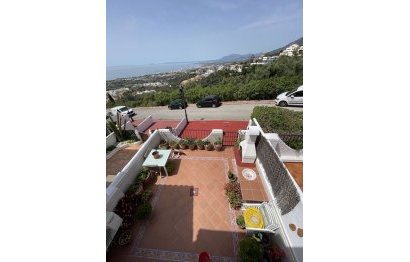 Resale - House - Townhouse - Marbella - Altos de los Monteros