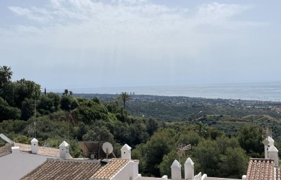 Resale - House - Townhouse - Marbella - Altos de los Monteros