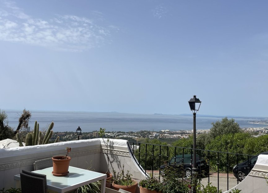 Resale - House - Townhouse - Marbella - Altos de los Monteros