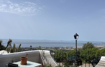 Resale - House - Townhouse - Marbella - Altos de los Monteros