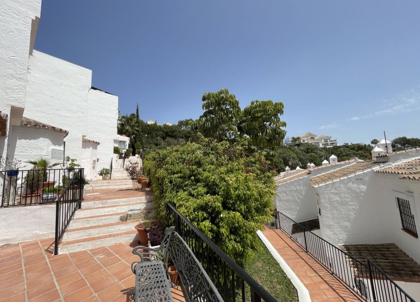 Resale - House - Townhouse - Marbella - Altos de los Monteros