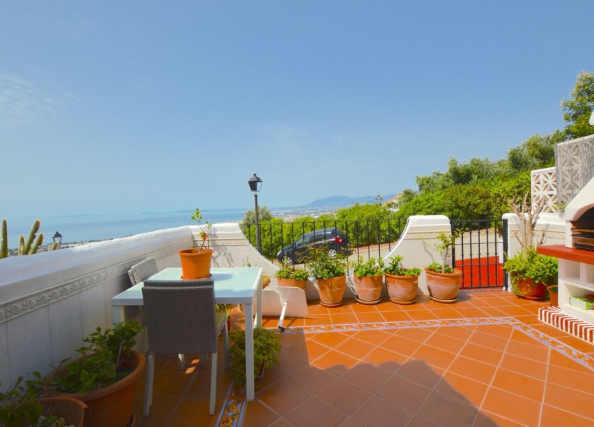 Resale - House - Townhouse - Marbella - Altos de los Monteros