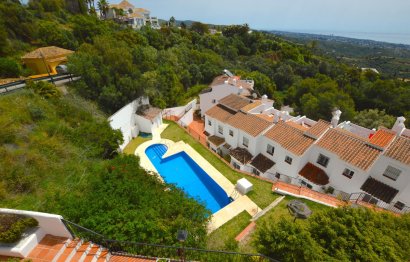 Resale - House - Townhouse - Marbella - Altos de los Monteros