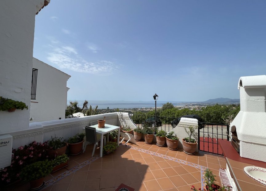 Resale - House - Townhouse - Marbella - Altos de los Monteros