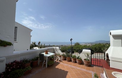 Resale - House - Townhouse - Marbella - Altos de los Monteros