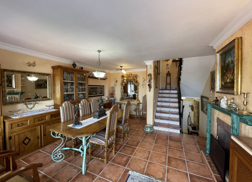 Resale - House - Townhouse - Marbella - Altos de los Monteros