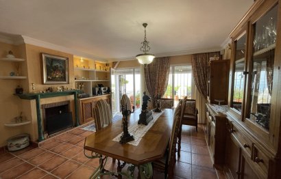 Resale - House - Townhouse - Marbella - Altos de los Monteros