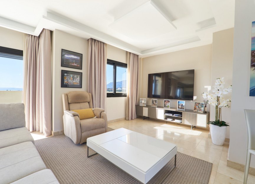 Resale - Apartment - Penthouse - Estepona - Estepona Centro